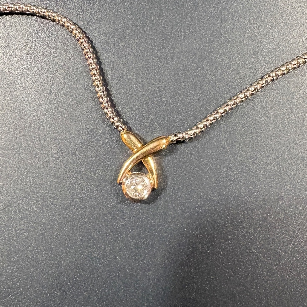 14K white gold, diamond pendant necklace